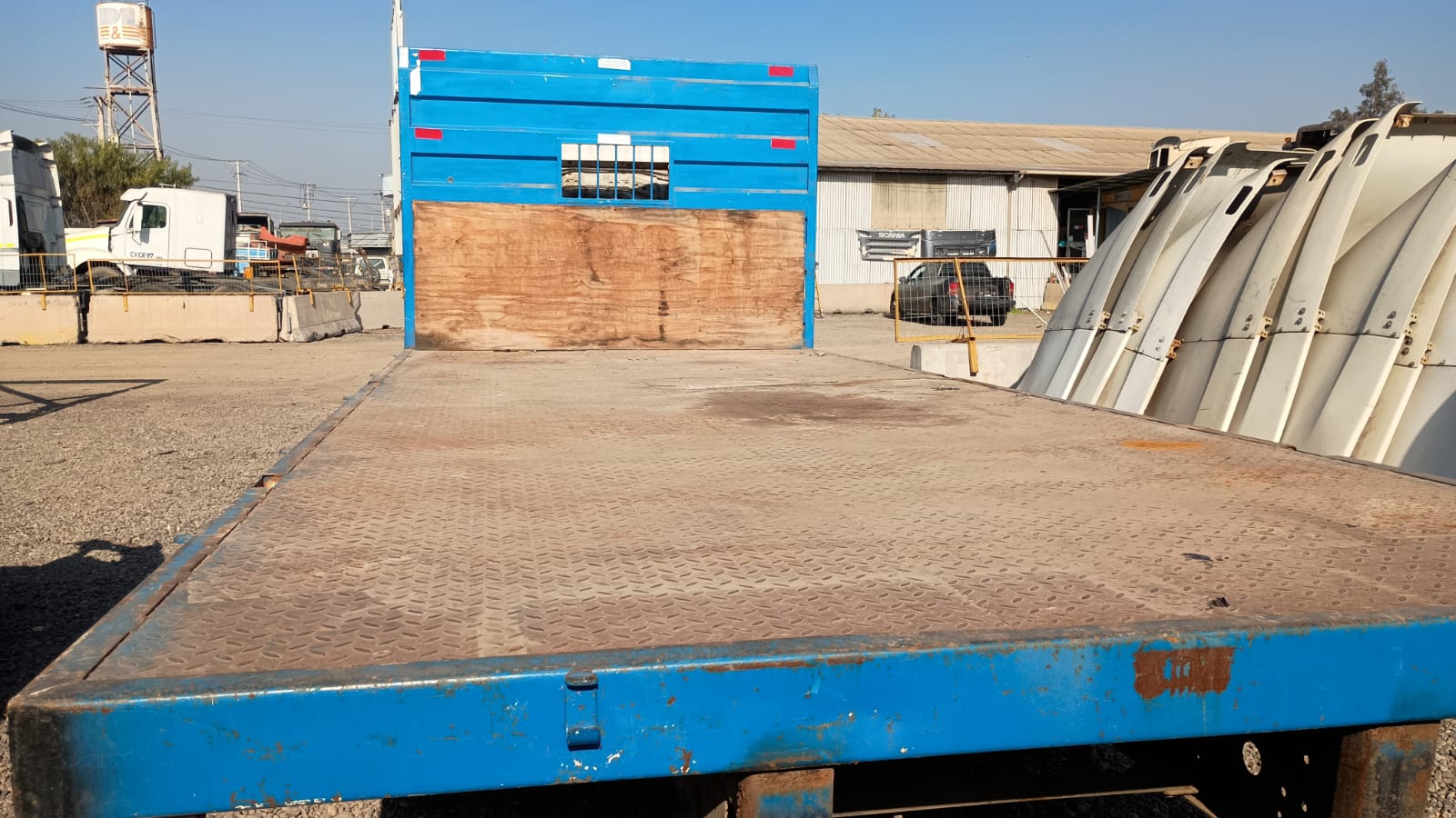 ESTANQUE ADBLUE Chevrolet NQR 919 2012  USADO  EN DESARME